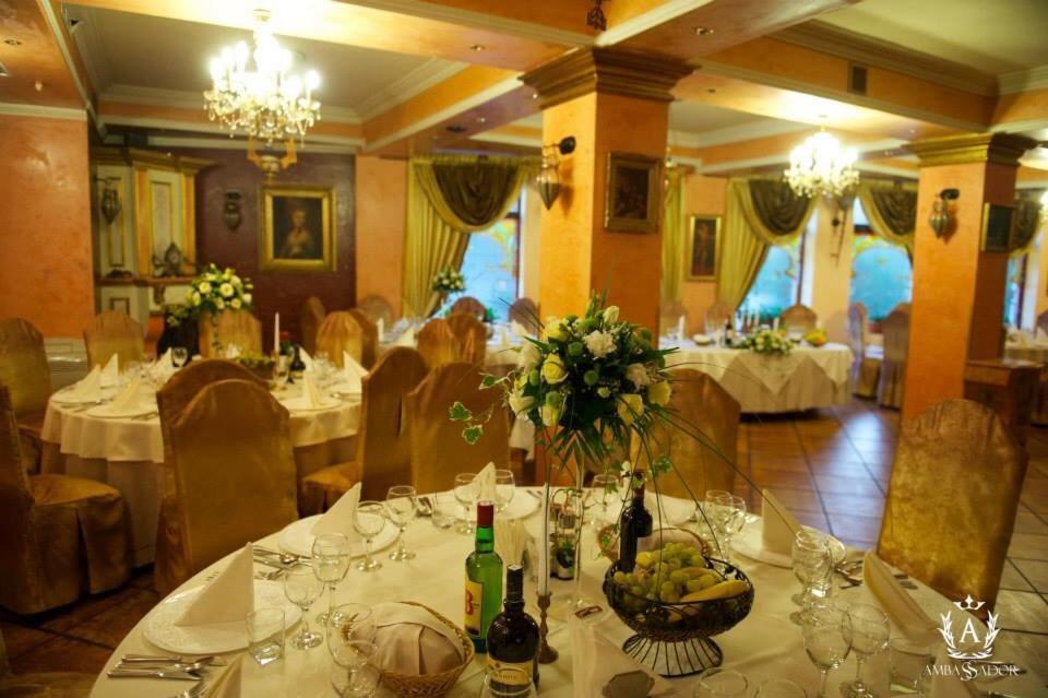 Ambassador Hotel Timisoara Luaran gambar